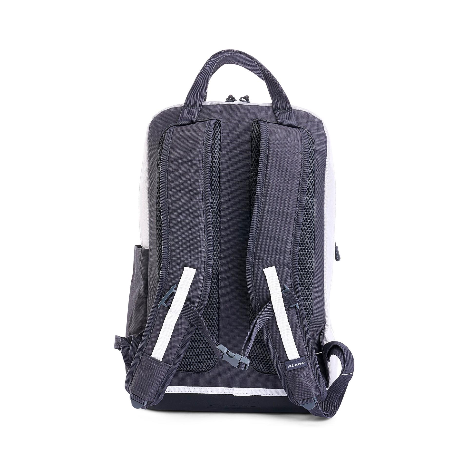 Weekend™ Tackle Backpack 16 Weekend™ Tackle Backpack