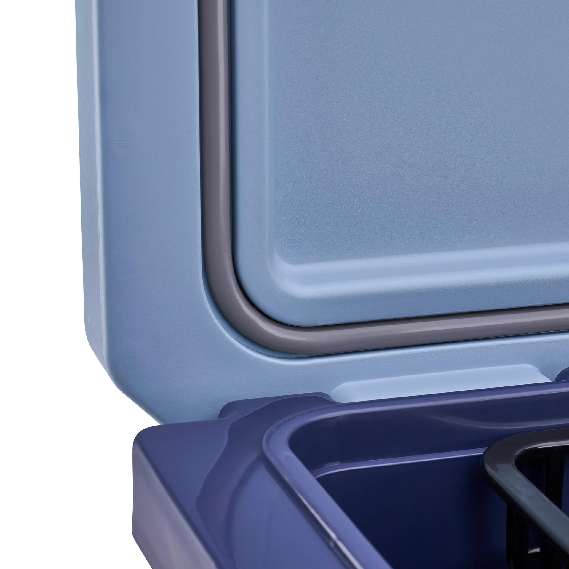 Frost™ Cooler 14 Quart (13 L) 25 Frost™ Cooler 14 Quart (13 L)